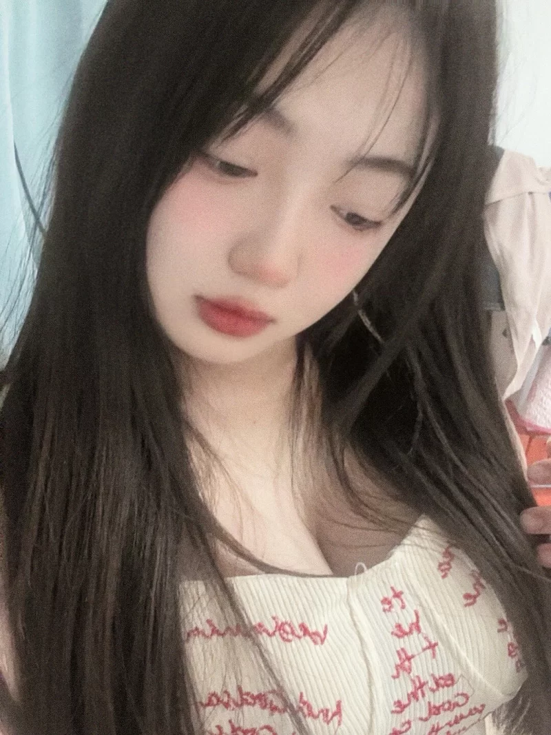 少少，真材实料_市区外围小姐