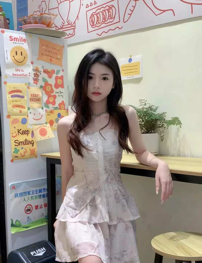 郑州娇小爆乳萝莉巨臀平拍_郑州外围小姐