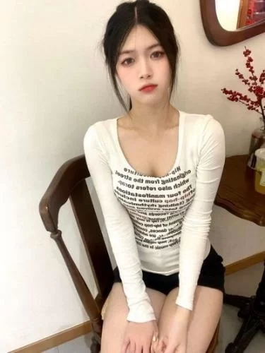 九江年轻下海的妹子凹凸有致（丝袜制服诱惑）_九江外围小姐