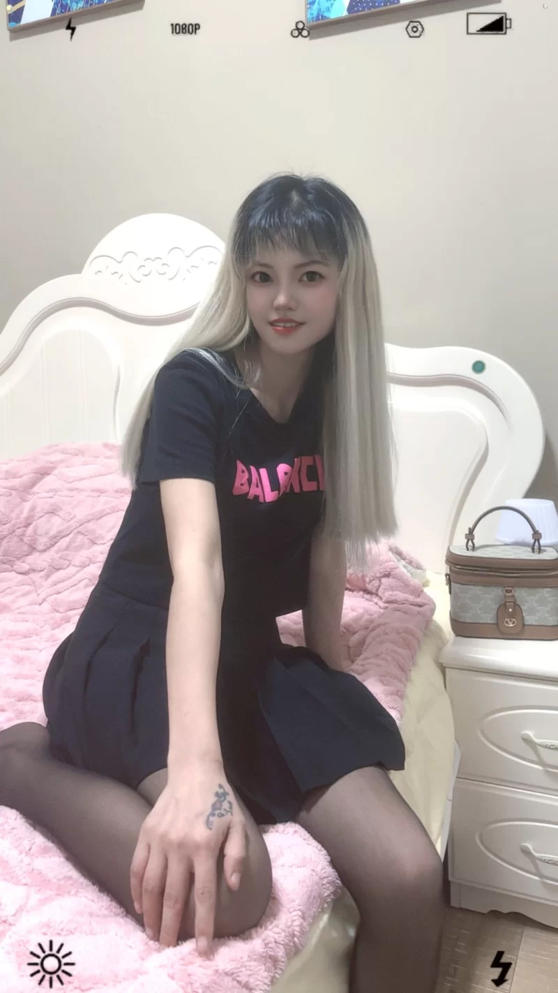 锦江区可爱嘟嘟妹妹_成都足浴洗浴