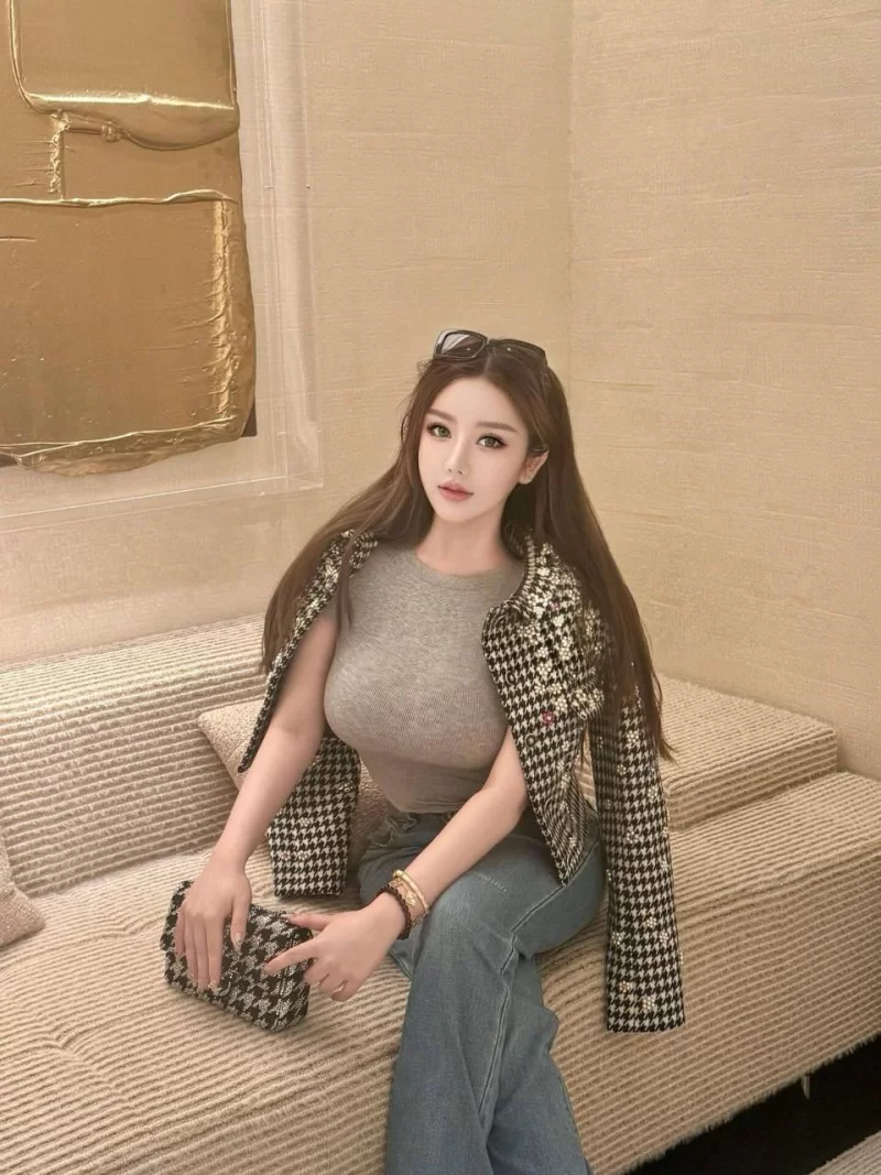 口活一流小妖精蓉蓉出水_西安外围小姐