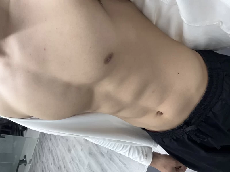 超级猛的健身小哥_温州男模鸭子