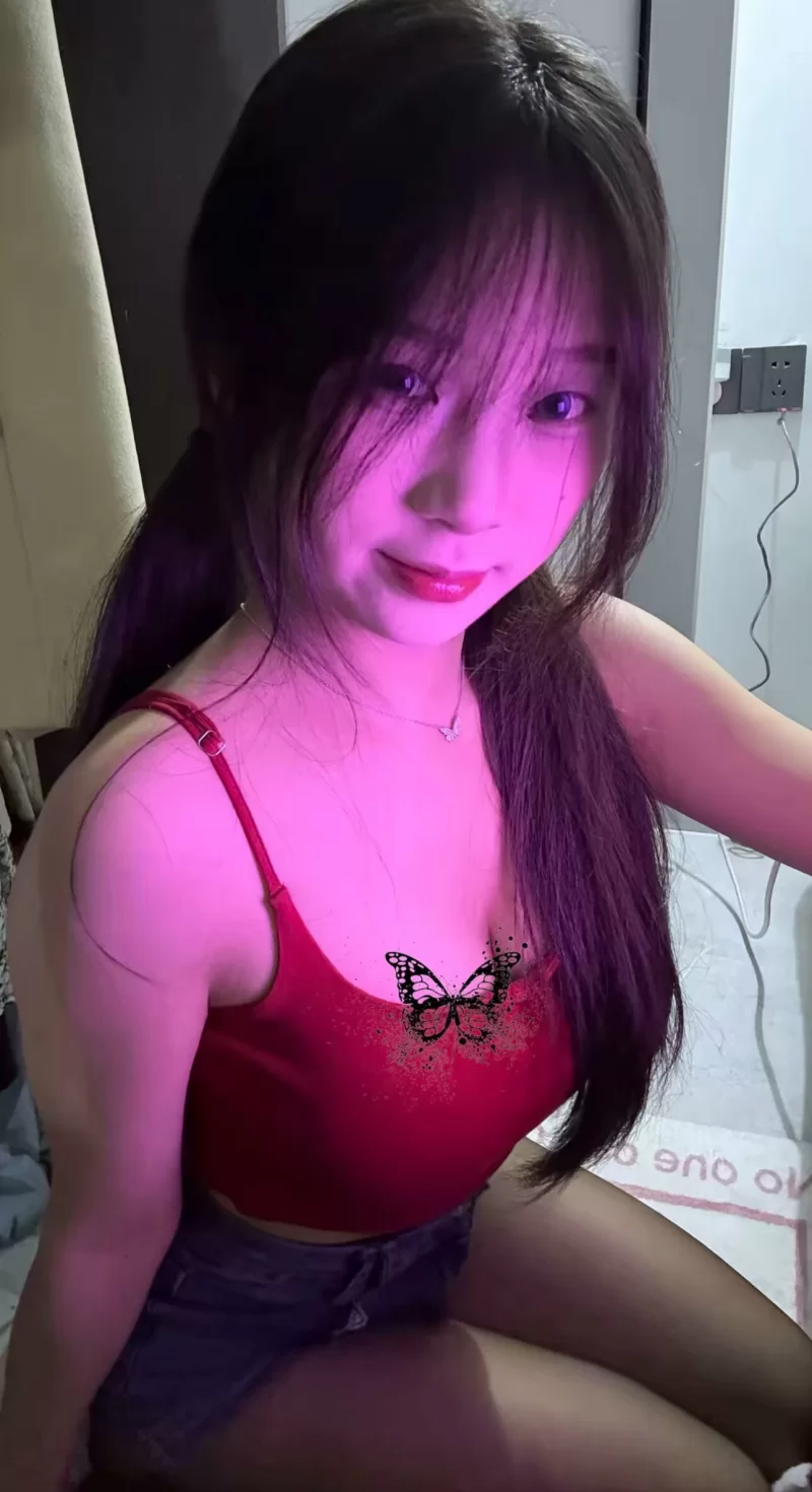 丰满的小姐姐_深圳外围小姐