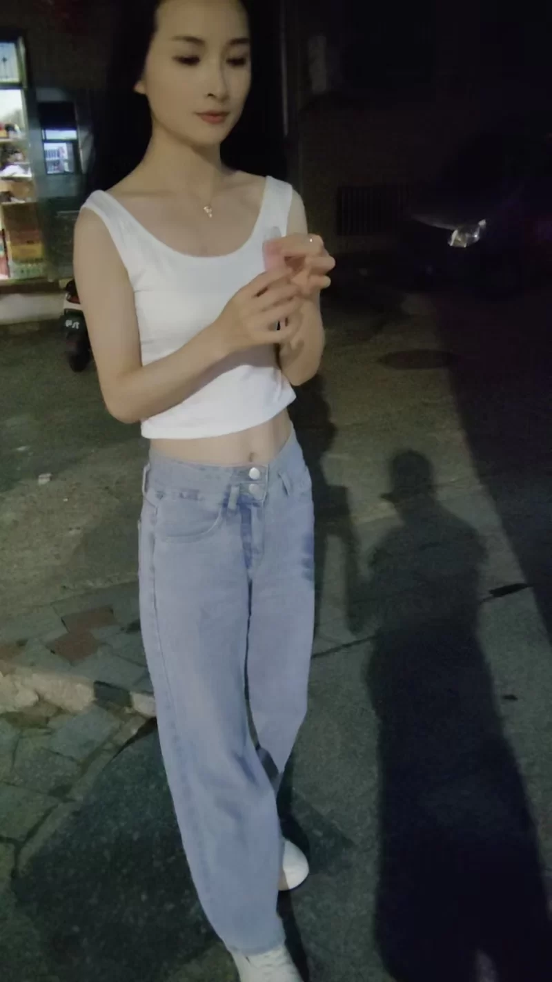 长沙雨花区身材不错的小姐姐_长沙外围小姐