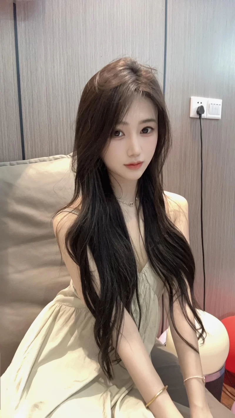 上海市~极品04年清纯白虎小妹妹_静安外围小姐