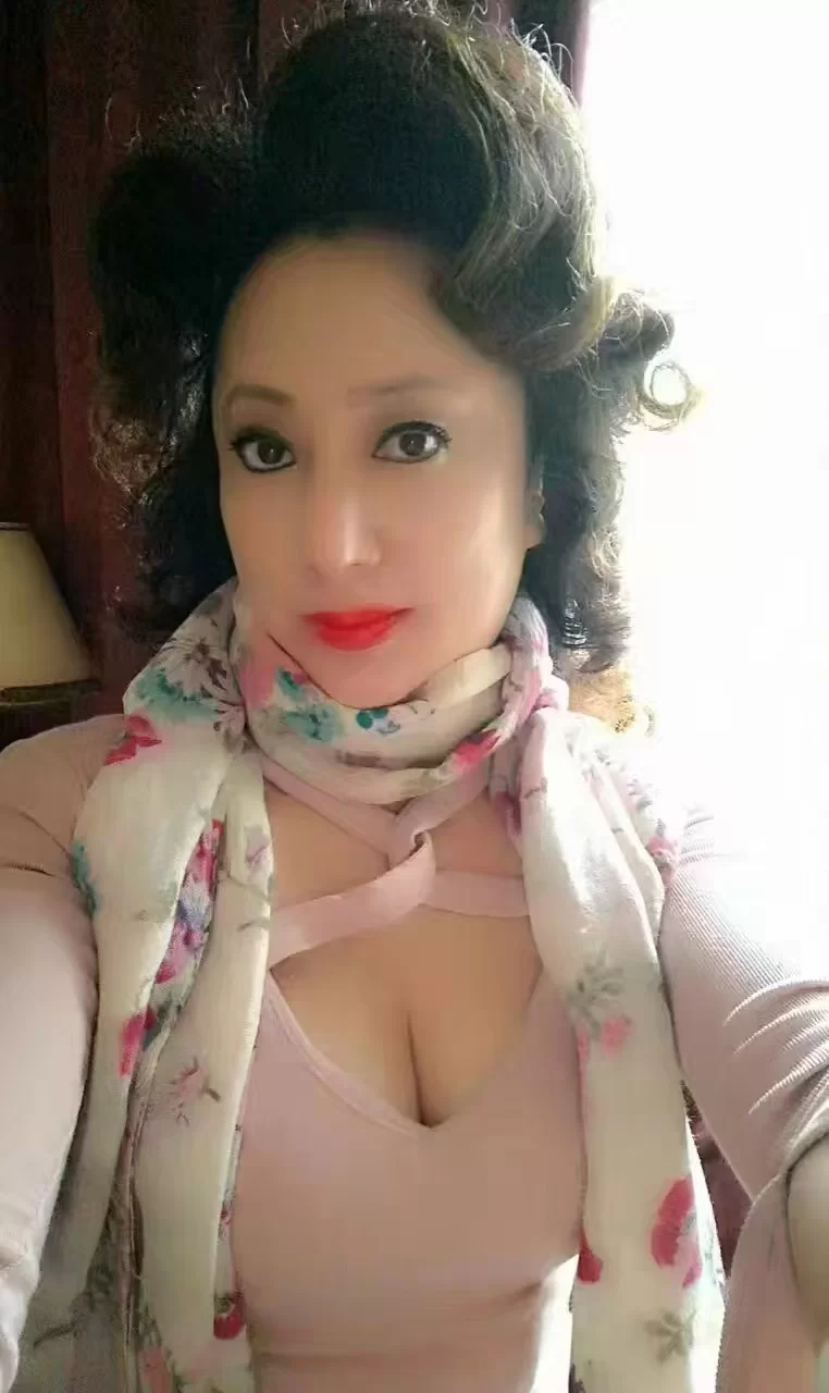 熟女：气质，胸大，骚，听话_成都外围小姐