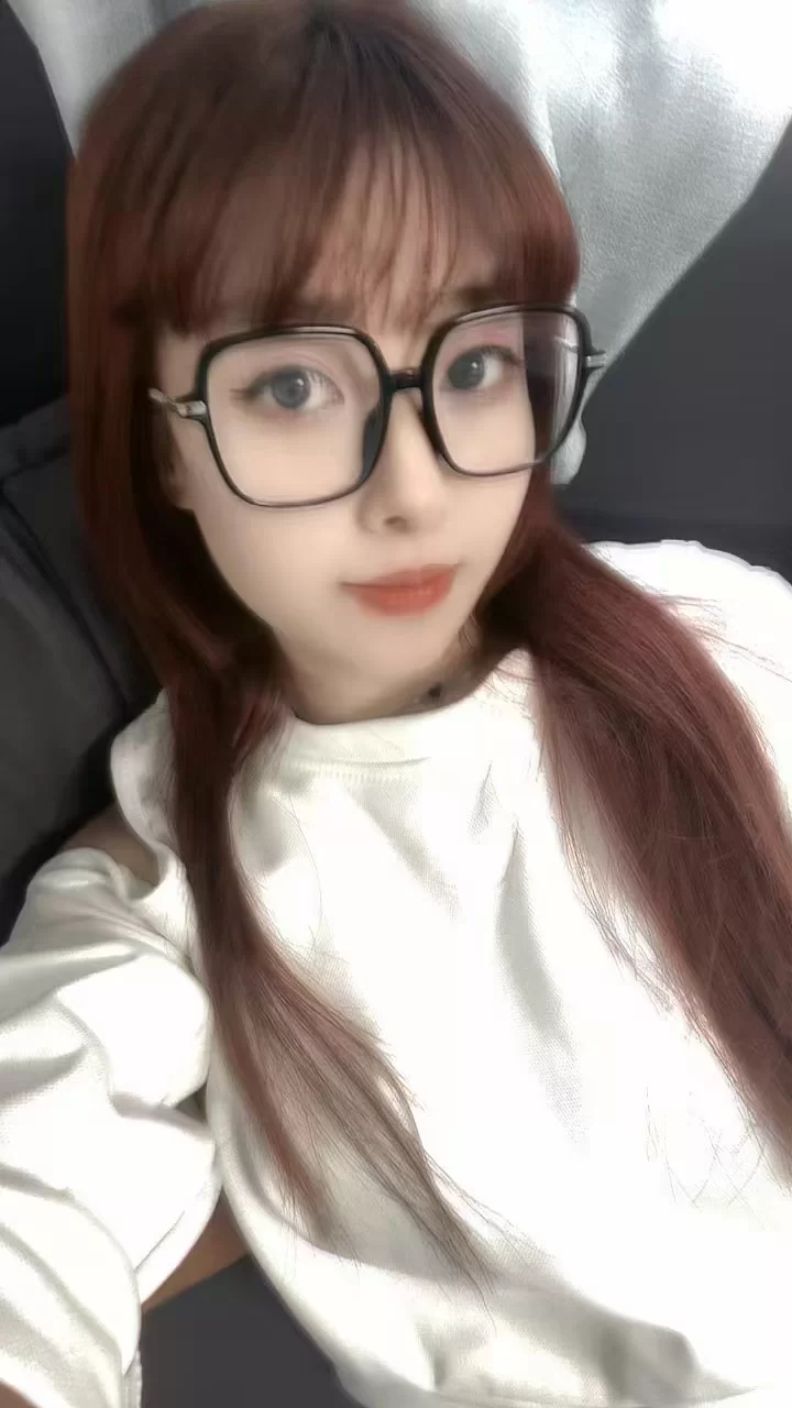 年轻的小妹妹_济南外围小姐