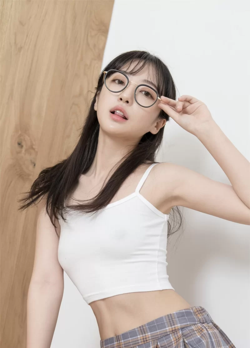 新下海的美女教师 兼职_徐汇足浴洗浴