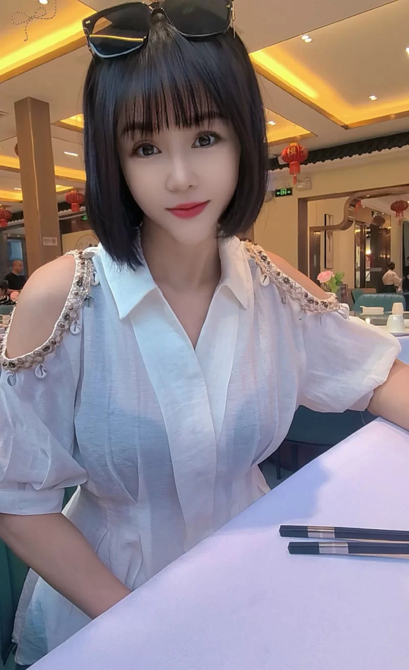 短发甜美暖暖_广州外围小姐