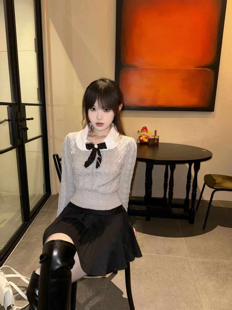 极品粉嫩少女，一插就出水_南京外围小姐