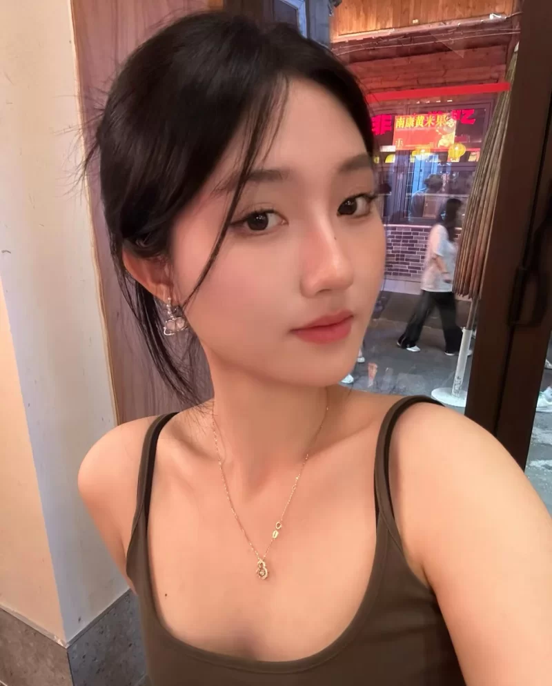 成都御姐范十足的少妇_成都外围小姐