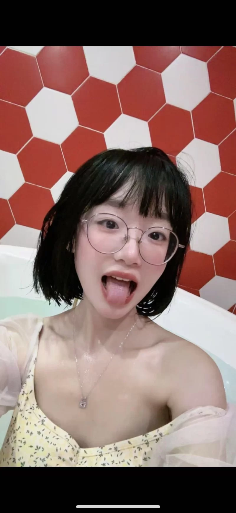 乌鲁木齐小骚货日常_乌鲁木齐外围小姐