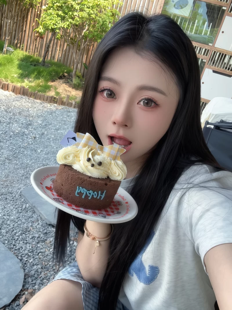 清秀妹妹女友系_深圳外围小姐