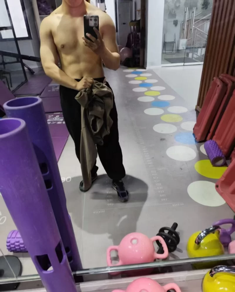 德阳男大，刚刚下海_德阳男模鸭子