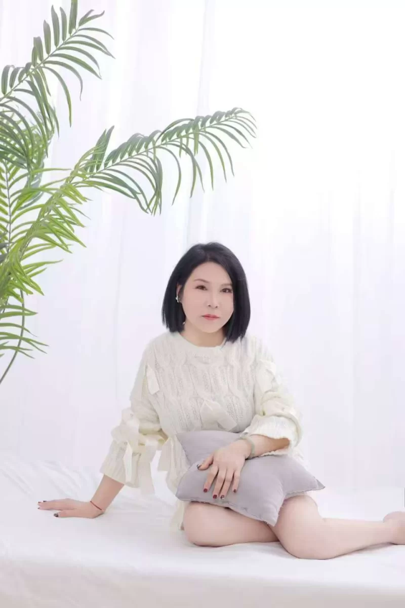 刚下海的丰满姐姐_郑州外围小姐