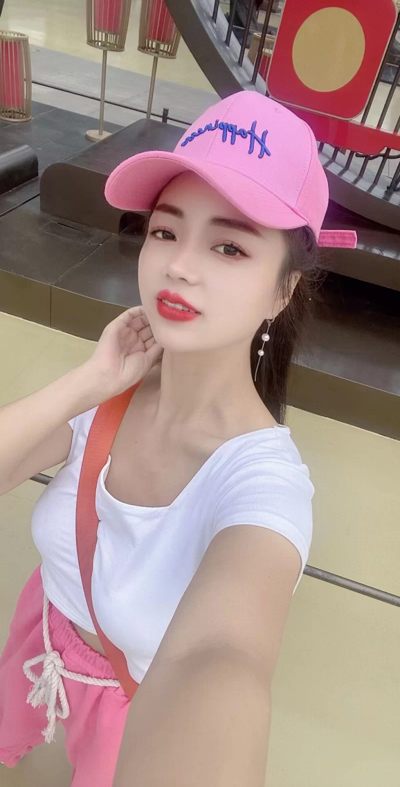 四川乐山年轻的美女，可上门_乐山外围小姐