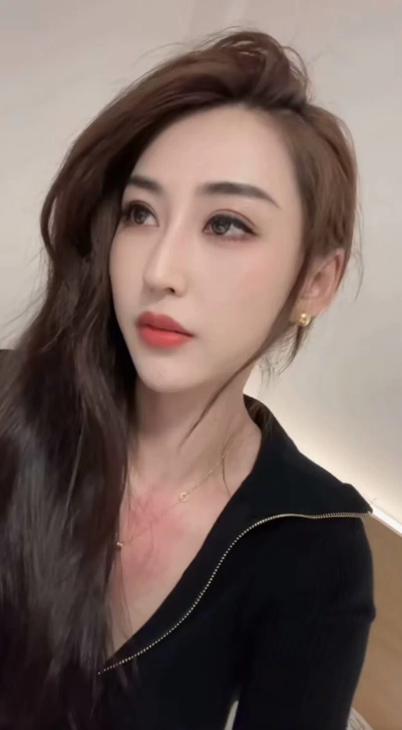 性感迷人气质小骚货_杭州外围小姐