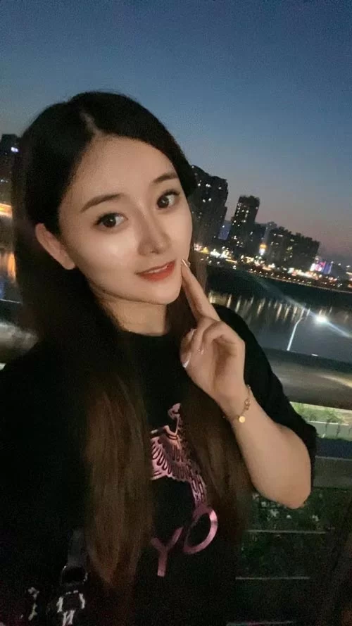 文景路附近妹妹身材好_西安外围小姐