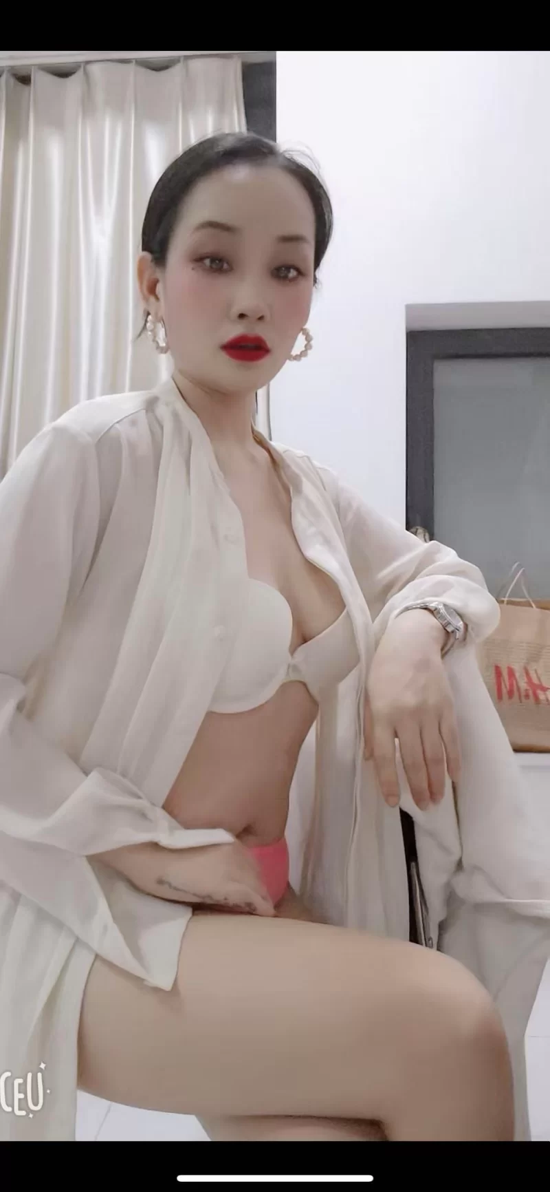 大学城姐姐_其他区县外围小姐