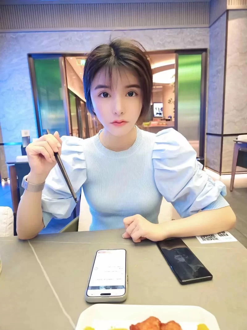 [朝阳区] 北京文静美人淫水湿床单，清纯可爱情人系_朝阳外围小姐