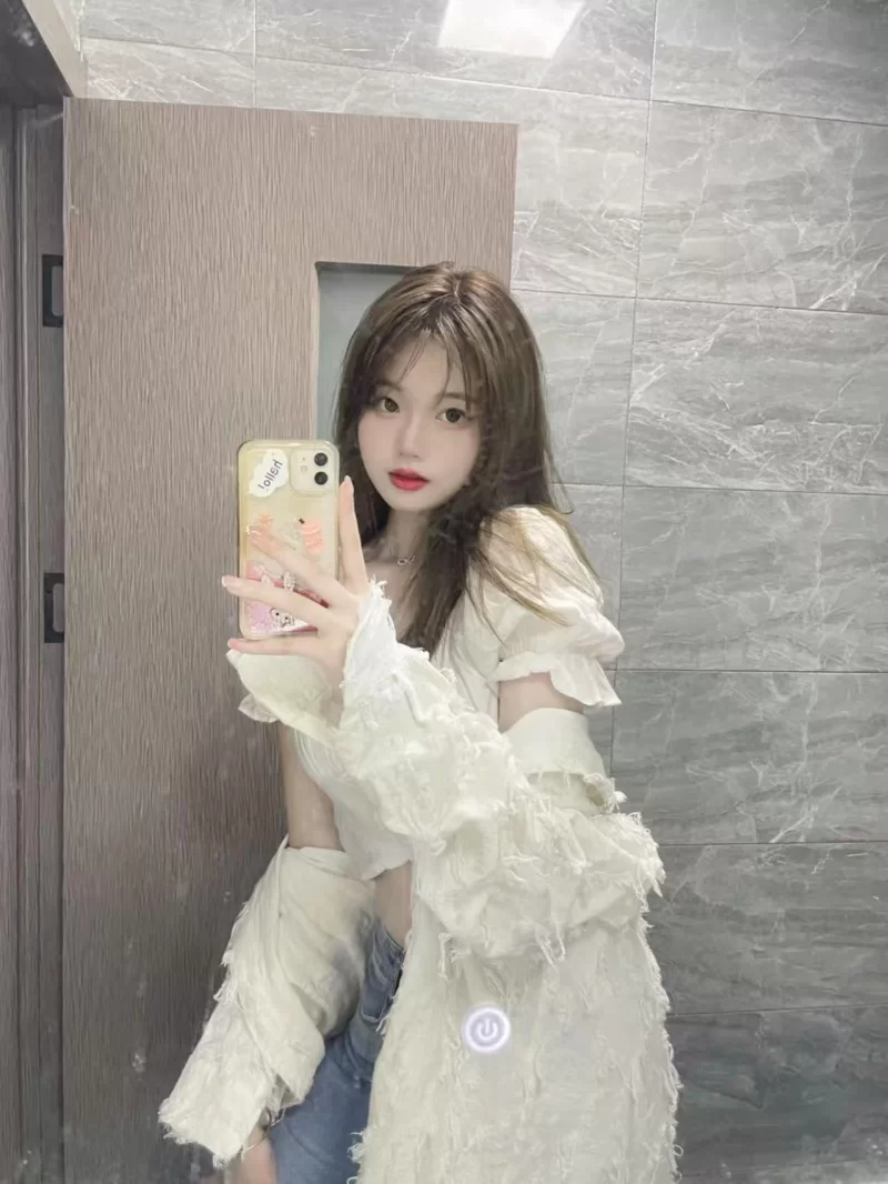 白皙水嫩肌实习小护士骚骚的_石家庄外围小姐