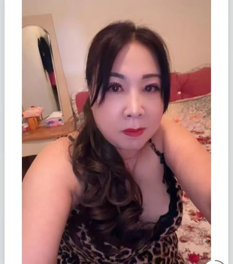 丰满的熟女_广州外围小姐