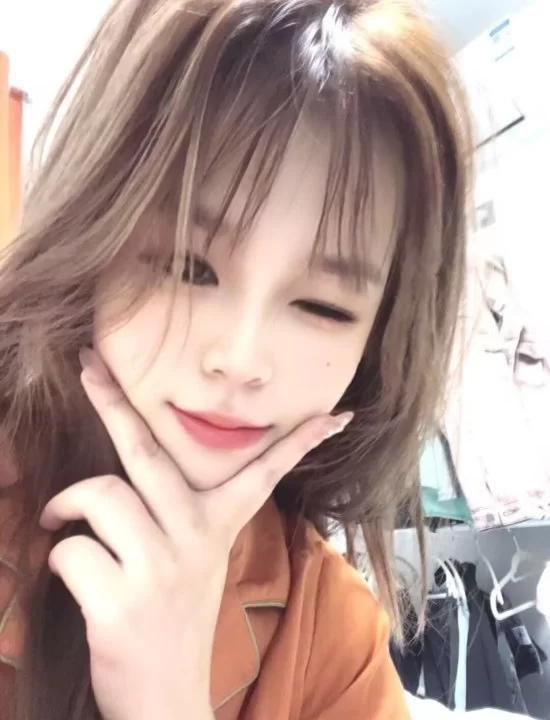 小甜妹性感萝莉_南京外围小姐