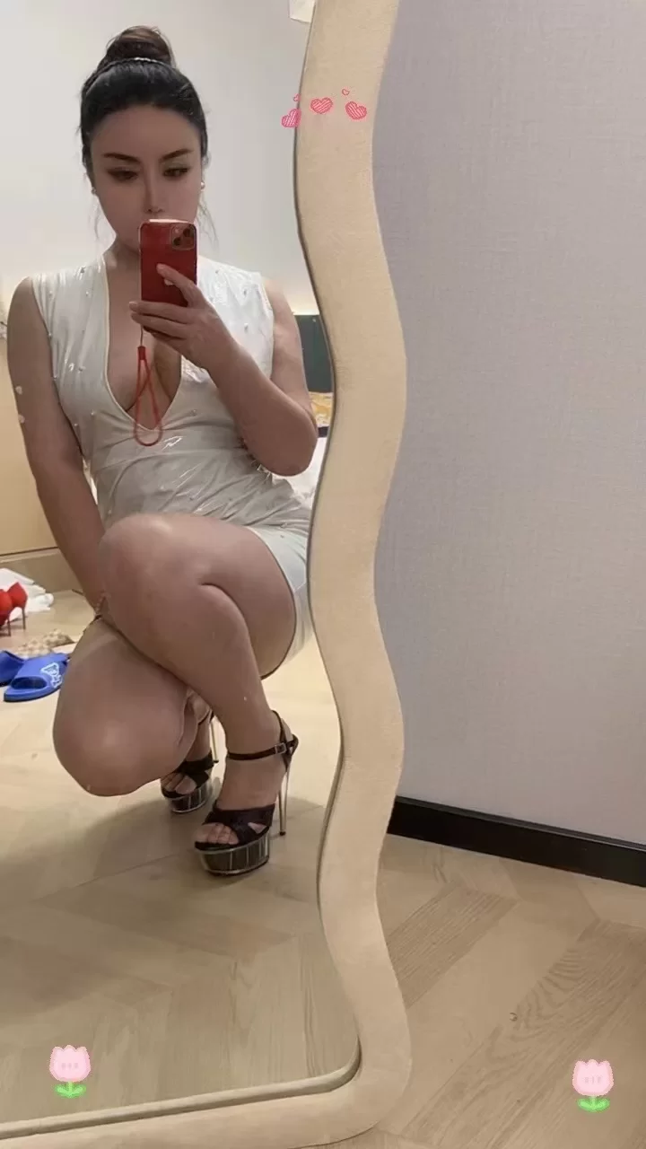 丰满奶子大_宝山外围小姐