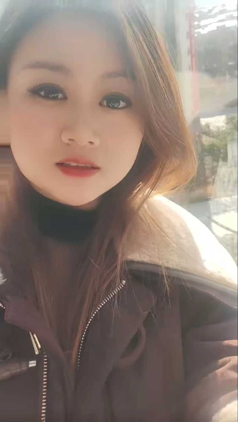 光谷微胖少妇_武汉外围小姐