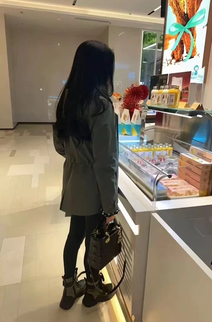 邻家性感小姐姐_合肥外围小姐