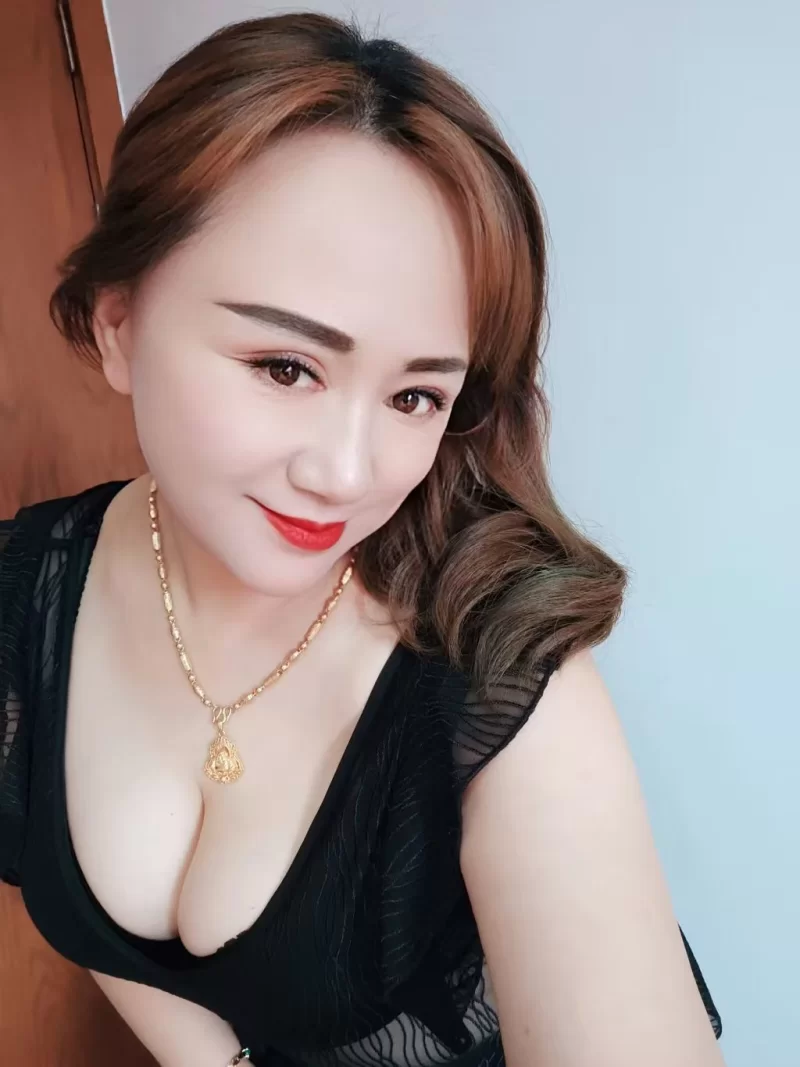 大奶翘臀姐姐_虹口外围小姐