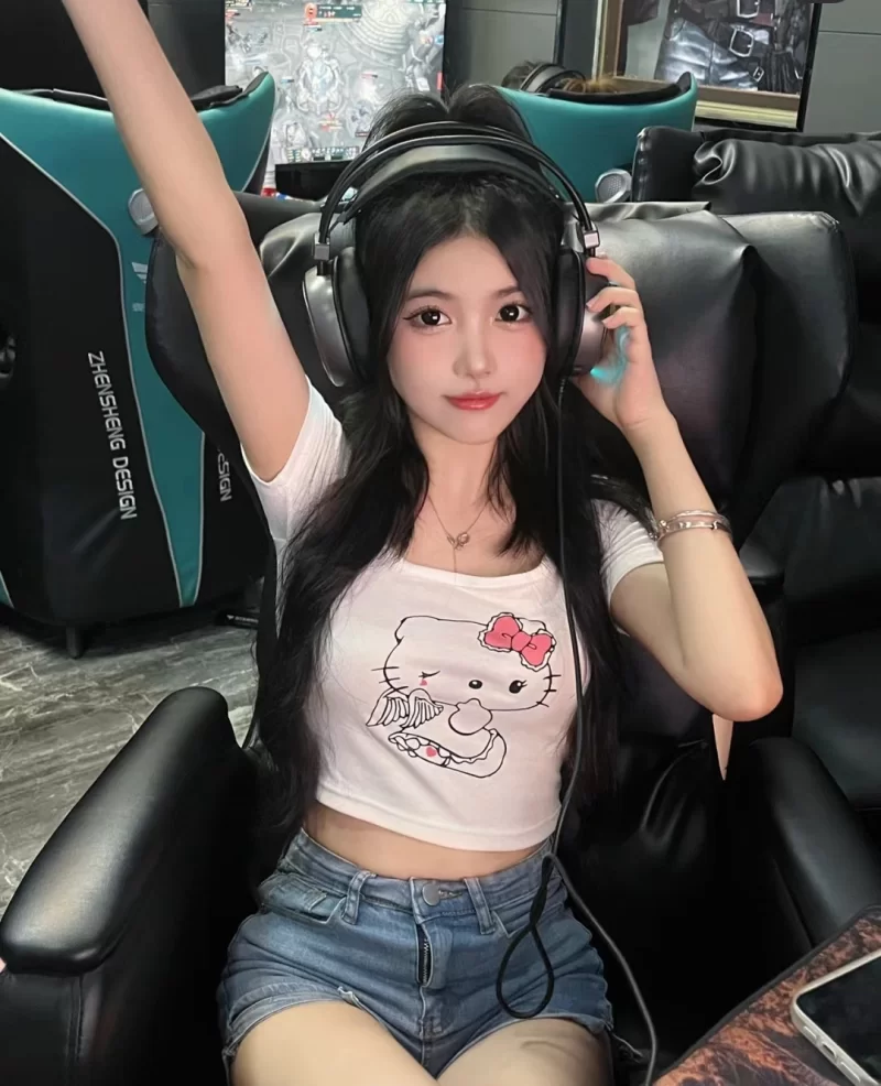 身材高挑态度服务也不错 性价比很高_扬州外围小姐