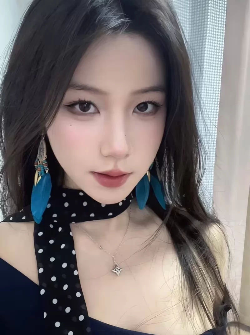 风骚性感主动姗姗_深圳外围小姐