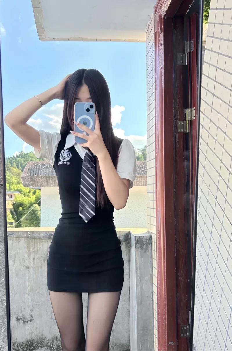 04年刚上大一，想求有钱大哥照顾照顾_浦东美女找金主