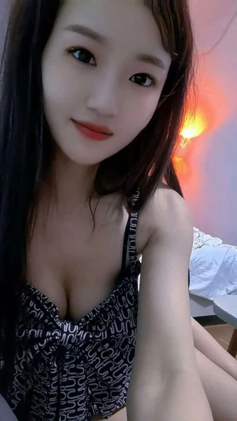 白云三元里小清新学妹-甜甜_广州自荐认证