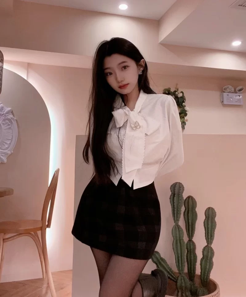 制服黑丝小妹初次小海粉嫩鲍鱼汁水多_南京外围小姐