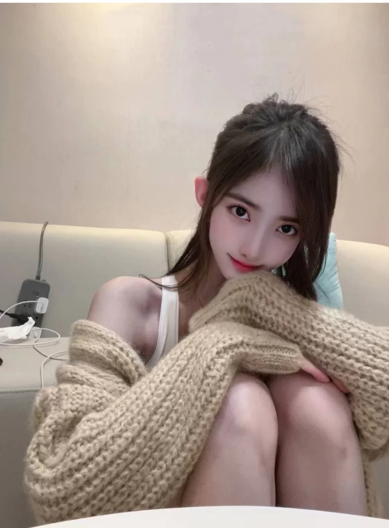 甜蜜女友，外骚内更骚_南京外围小姐