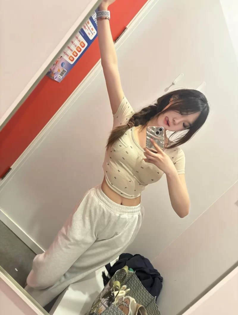 刚下海的小妹初恋般的体验_石家庄外围小姐