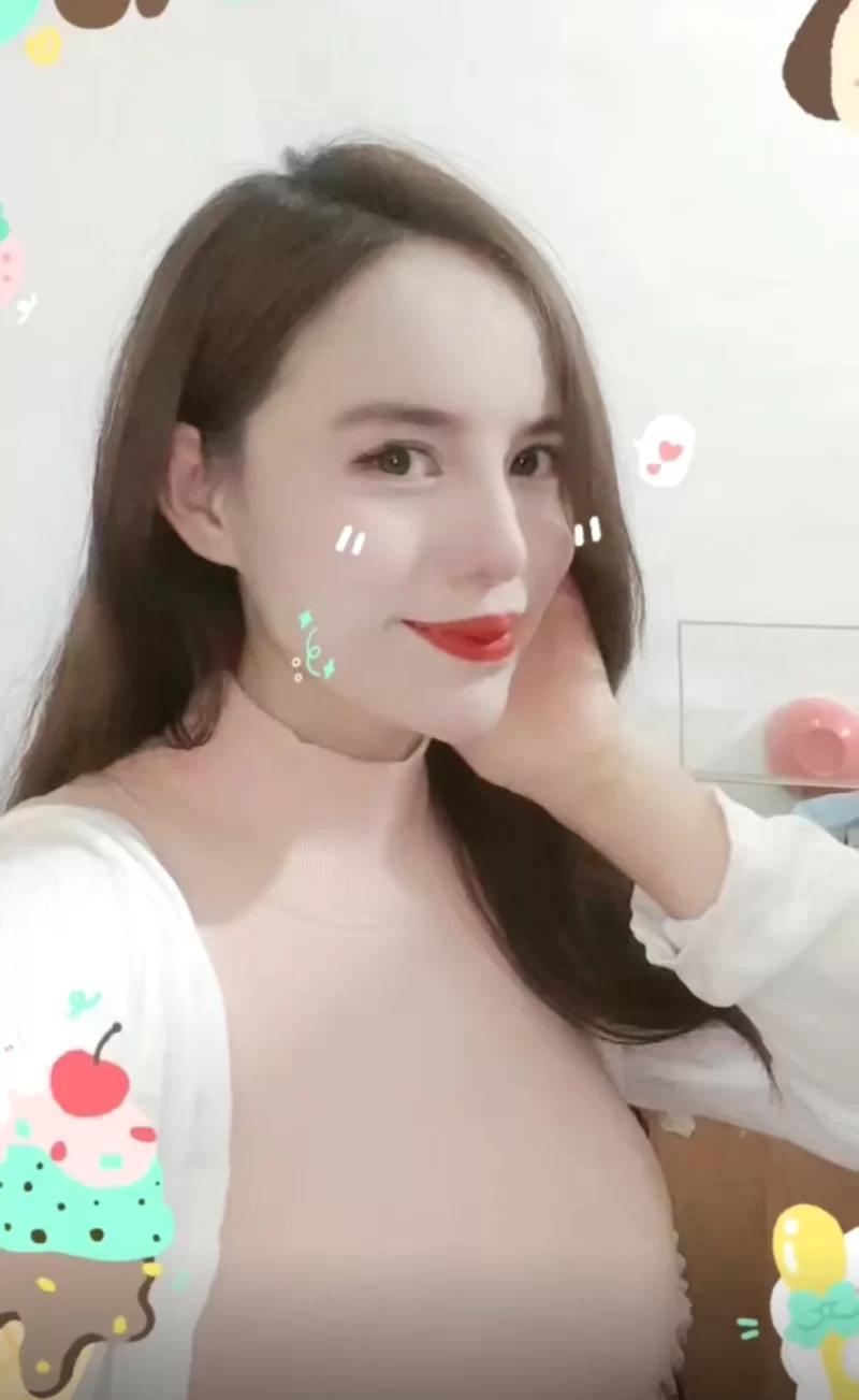 屁股浑圆的美女_丽江外围小姐