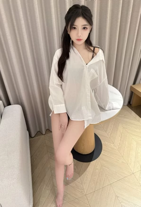 浦东人生偶尔玩个小幼妹！也不错_浦东外围小姐