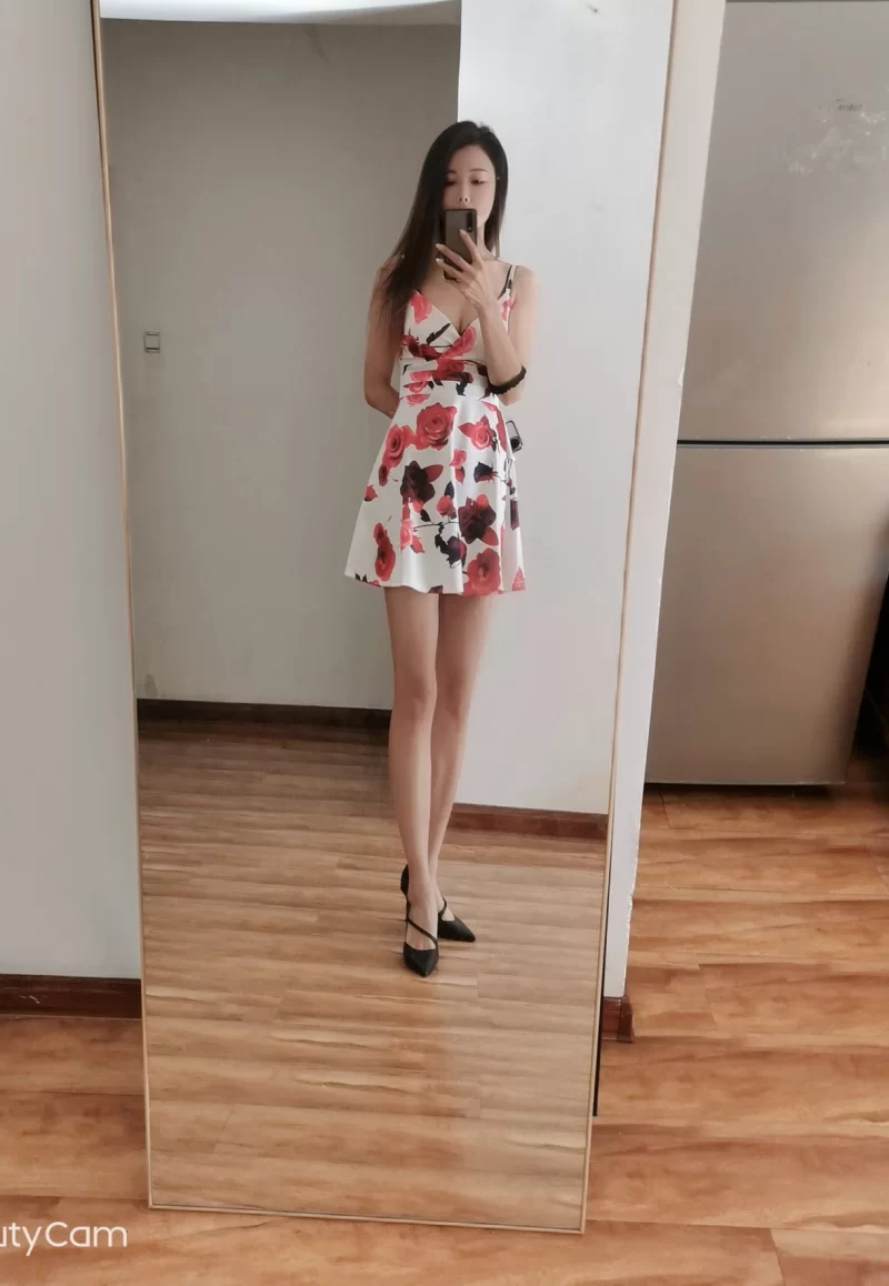 高挑身材美女_青岛外围小姐