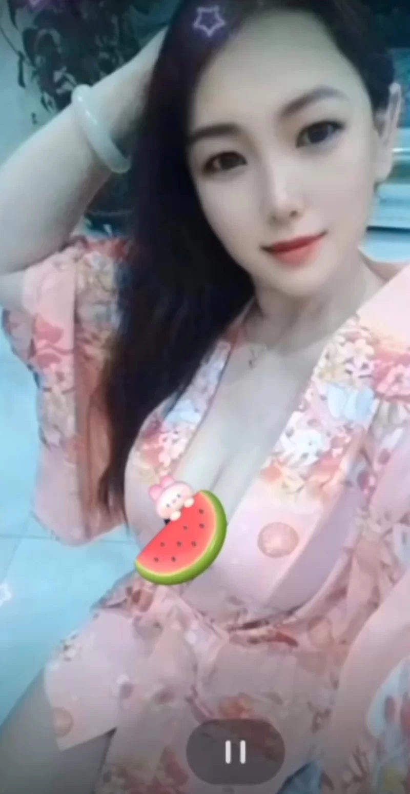 沙区巨乳肥臀_乌鲁木齐外围小姐