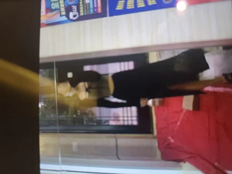 黑丝蜜桃臀小静_深圳外围小姐