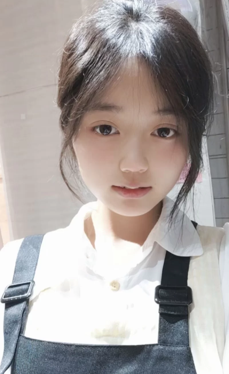 很有感觉的一个兼职小姐姐_青岛外围小姐