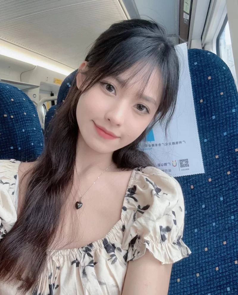 00后学妹兼职莞式全套_南京外围小姐