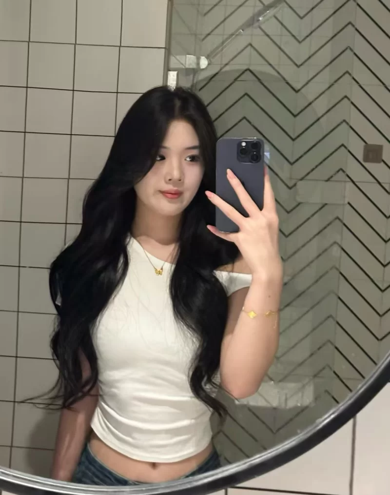 浦东公寓高挑大奶知性女友_浦东外围小姐