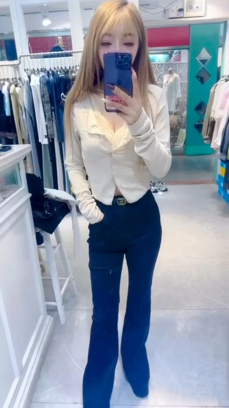 建邺舌吻骚女小海绵_南京外围小姐