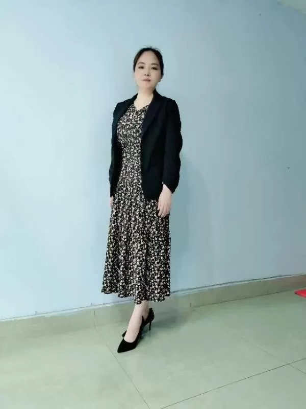 重庆体验良家感_市区外围小姐