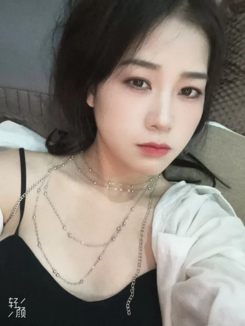 无锡粉嫩小妹，水多逼紧_无锡外围小姐