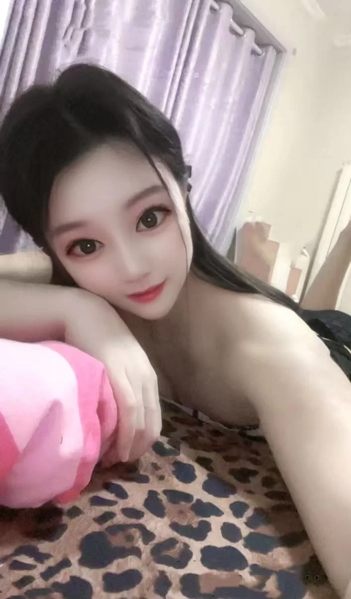 肤白美女糖糖初下海_洛阳外围小姐